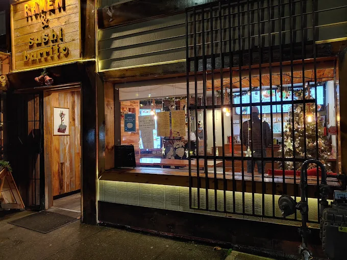 ZEN Ramen and Sushi Burrito restaurant in Parkland Tacoma Washington